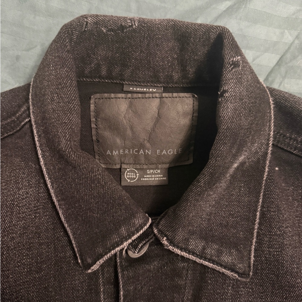 American Eagle Vintage Distressed Men's Black Denim Jacket